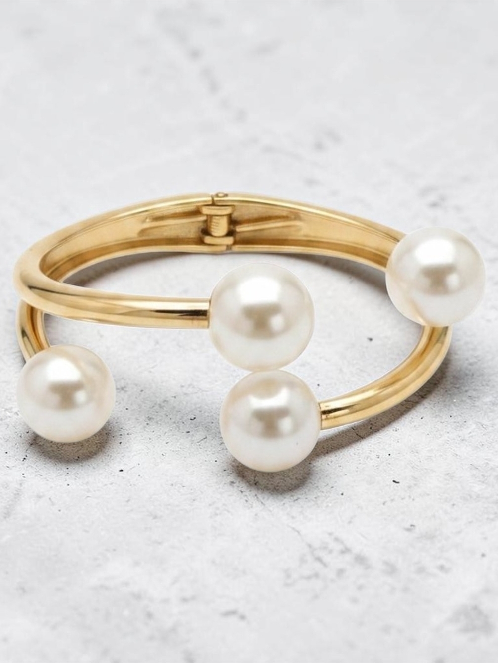 Sassified Boutique Nwt Gold Pearl Accent Open Cuff Bracelet - Gold and White
